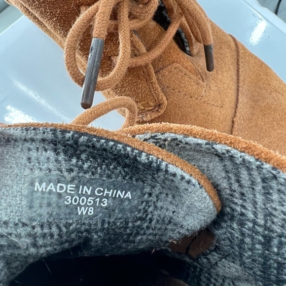 Toms Hidden Wedge Suede Booties Ladies Size 8 - Picture 8 of 8